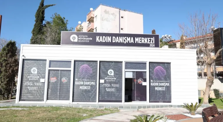 Antalya Büyükşehir Belediyesi, Kadınların Yanında Destek Oluyor