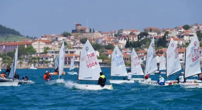 Ayvalık'ta TYF Yelken Ligi 3. Ayak Yarışları Heyecanı