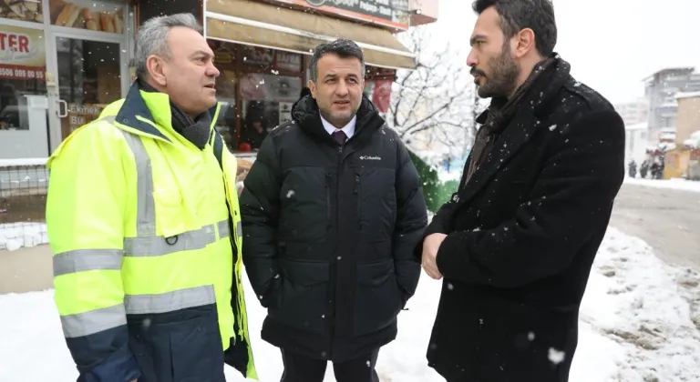 Samsun Belediye Başkanı Doğan, Karla Mücadele Çalışmalarını Yakından Takip Ediyor