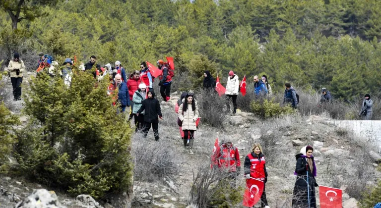 Başkentliler Güdül Sorgun Yaylasında Doğa Yürüyüşüyle Bir Araya Geldi