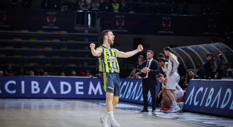 Fenerbahçe Beko, Kupa Zaferiyle Beşiktaş'ı Devirdi ve 9. Kez Şampiyon Oldu