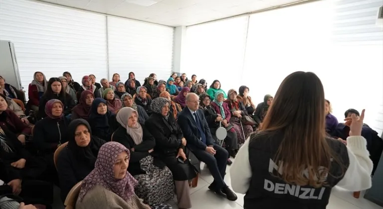 Denizli'de Sevindik Mahalle Meclisi'ne Eğitim Desteği